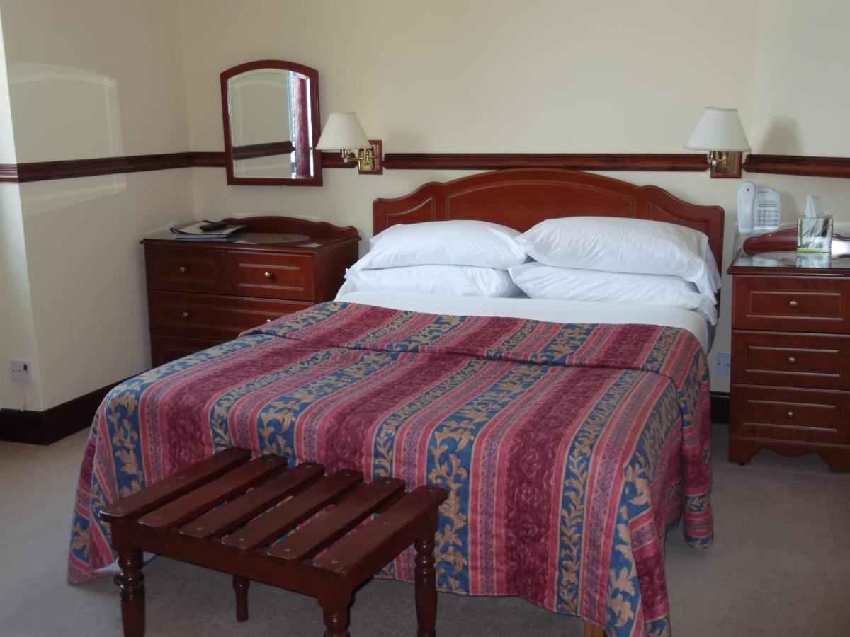 Caledonian Hotel Fort Augustus Pokoj fotografie